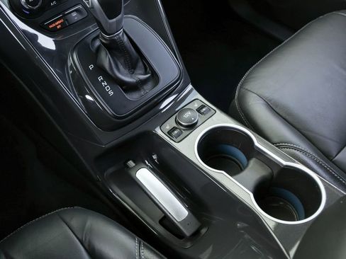 Used 2015 Ford Escape Titanium FWD image 9