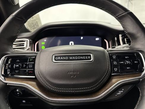 Used 2022 Jeep Grand Wagoneer Series II image 21