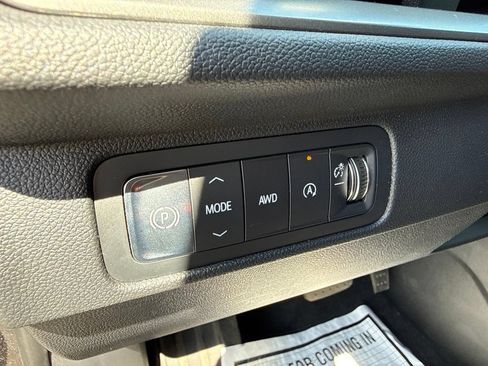 Used 2024 Chevrolet Traverse LS w/ Midnight/Sport Edition AWD/4WD image 24