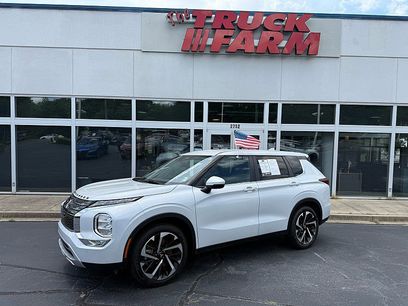 Used 2024 Mitsubishi Outlander SE