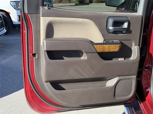 Used 2018 GMC Sierra 1500 SLT image 35