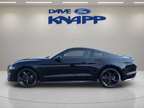 Used 2021 Ford Mustang GT w/ Black Accent Package RWD image 4