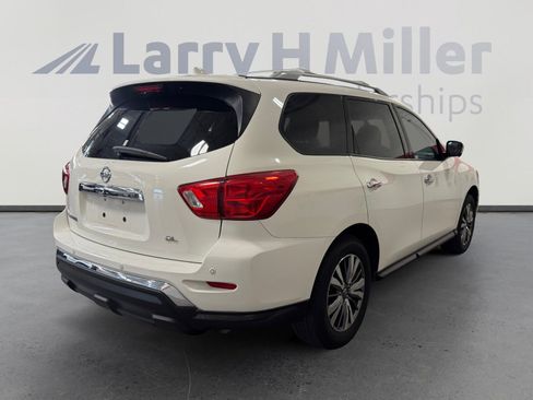 Used 2020 Nissan Pathfinder SL image 5