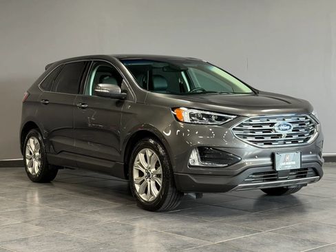 Used 2019 Ford Edge Titanium w/ Equipment Group 301A AWD/4WD image 4
