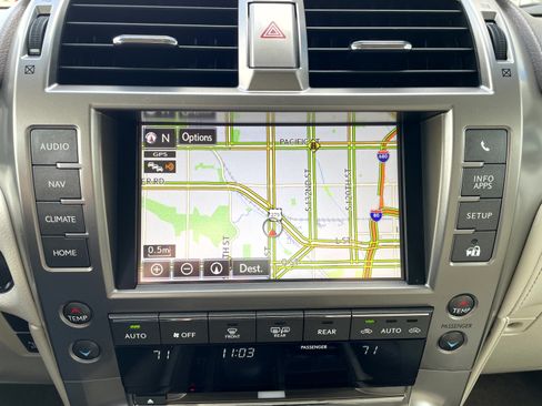 Used 2019 Lexus GX 460 Premium w/ Premium Package AWD/4WD image 16