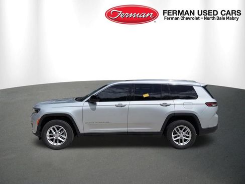 Used 2023 Jeep Grand Cherokee L Laredo RWD image 6