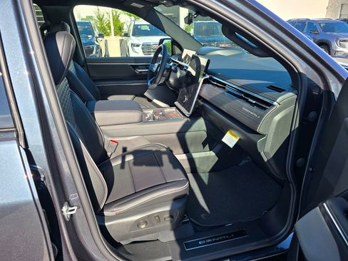 New 2025 GMC Sierra EV Denali AWD/4WD image 33