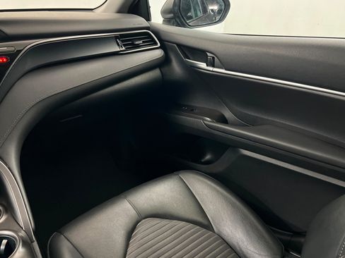 Used 2024 Toyota Camry SE FWD image 10