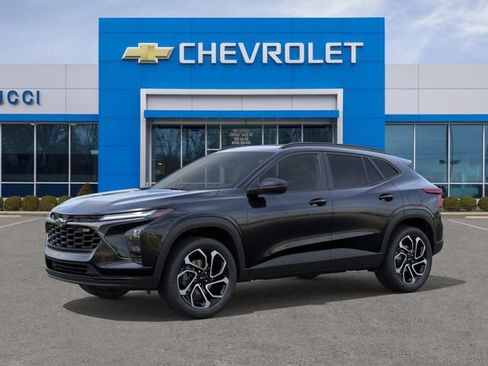 New 2026 Chevrolet Trax RS w/ Sunroof Package FWD image 2
