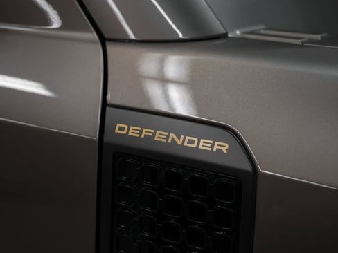 Certified 2025 Land Rover Defender 110 image 14