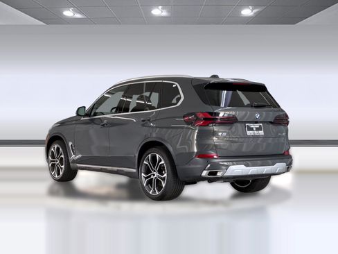 Used 2026 BMW X5 sDrive40i RWD image 3