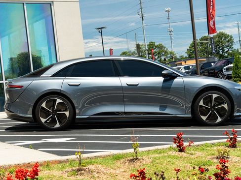 Used 2024 Lucid Air Touring AWD/4WD image 10