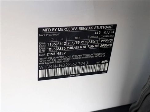 Certified 2025 Mercedes-Benz GLA 250 4MATIC w/ Driver Assistance Package image 24