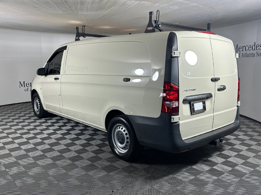 Used 2023 Mercedes-Benz Metris image 5