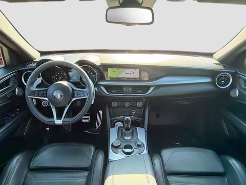 Used 2018 Alfa Romeo Stelvio Ti Sport image 18