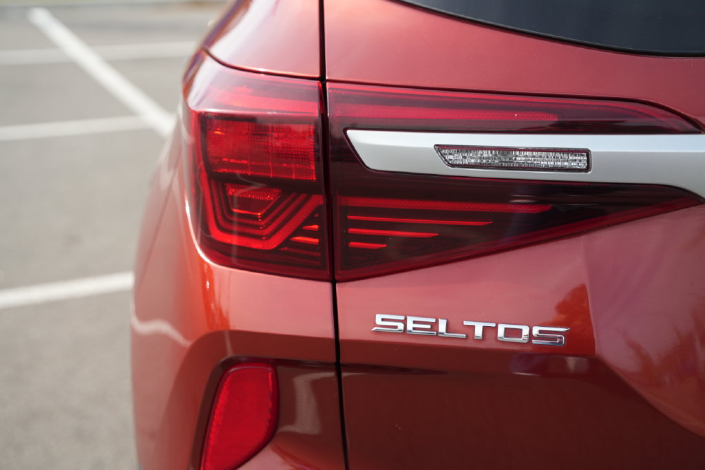Used 2021 Kia Seltos SX AWD/4WD image 45
