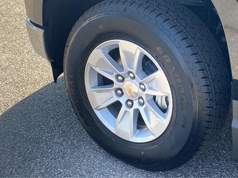 New 2025 Chevrolet Silverado 1500 LT image 18