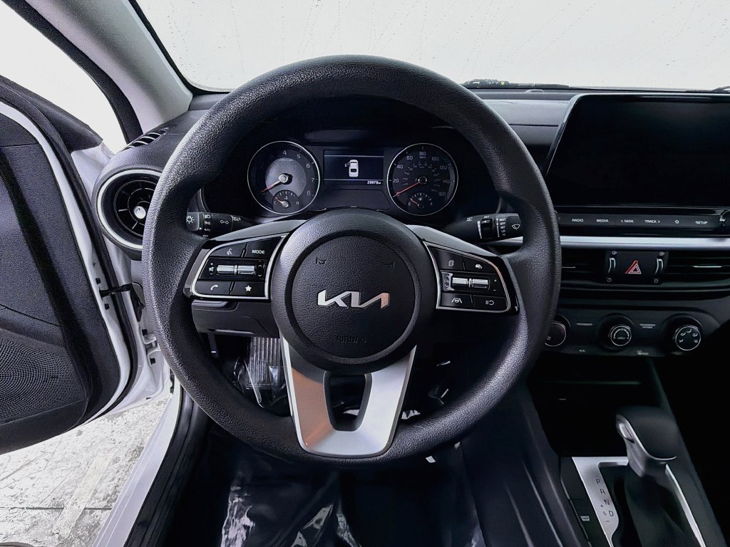 Used 2023 Kia Forte LXS FWD image 11
