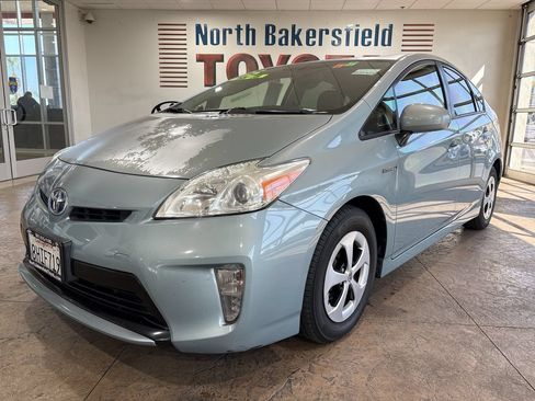 Used 2015 Toyota Prius Four FWD image 6