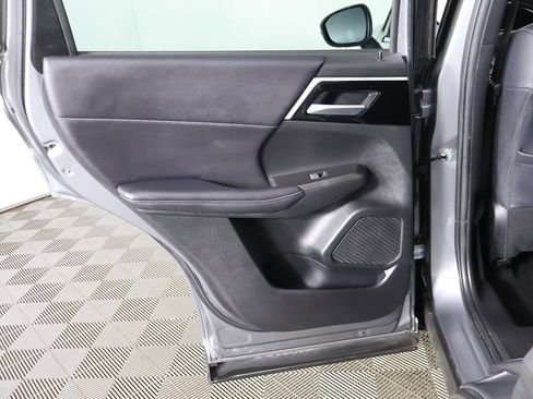 Used 2023 Mitsubishi Outlander SE Black Edition image 26