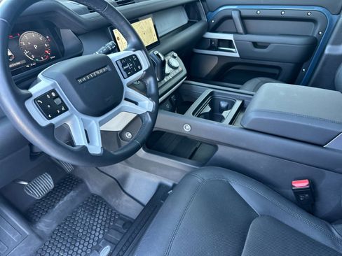 Used 2024 Land Rover Defender 110 S AWD/4WD image 4