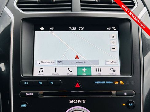 Used 2017 Ford Explorer Platinum AWD/4WD image 10