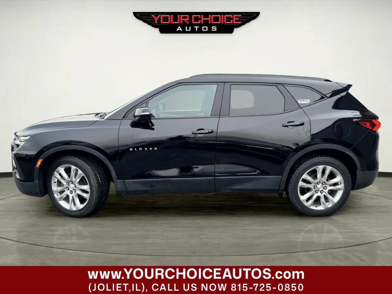 Used 2019 Chevrolet Blazer LT w/ Sun and Wheels Package FWD image 2