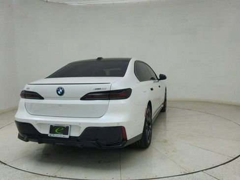 Used 2023 BMW i7 xDrive60 w/ Executive Package 2 image 70