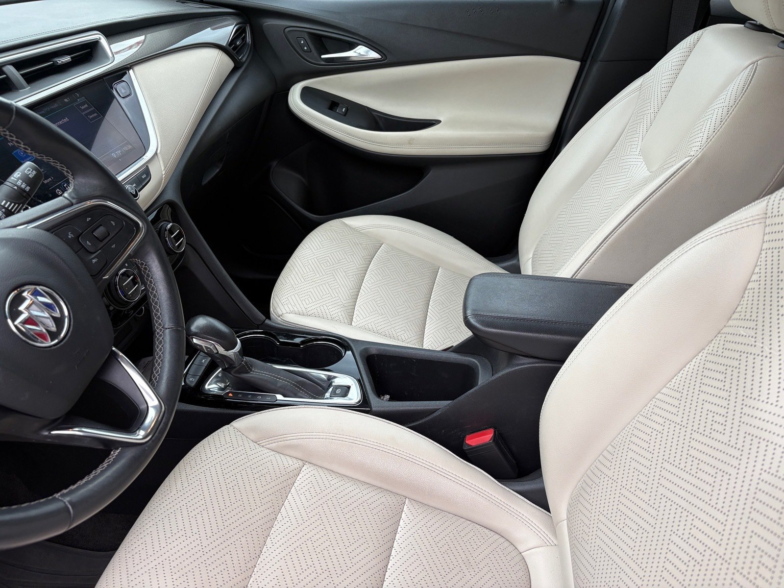 Used 2023 Buick Encore GX Essence w/ Experience Buick Package FWD image 15