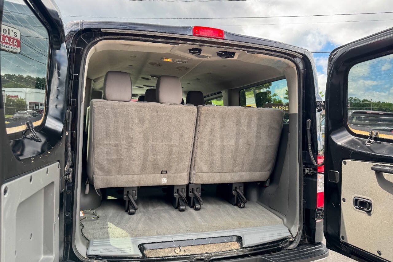 Used 2018 Nissan NV 3500 SV w/ Navigation Package RWD image 18
