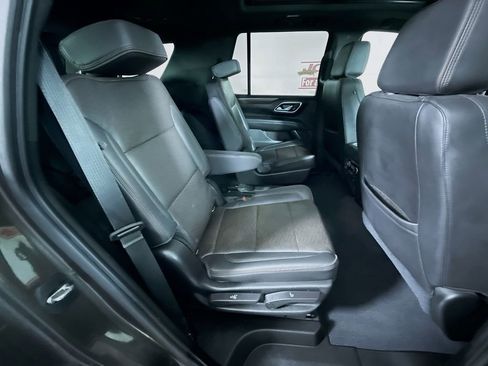 Used 2021 Chevrolet Tahoe High Country w/ Premium Package image 35