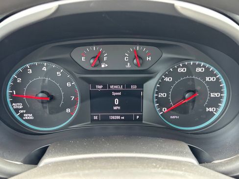Used 2023 Chevrolet Malibu LT FWD image 21