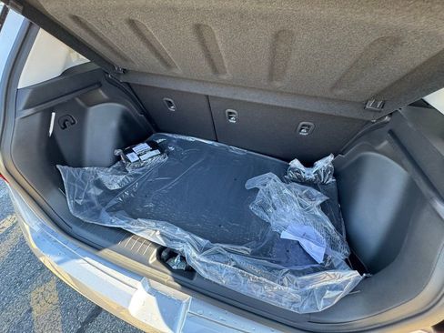 New 2025 Hyundai Venue SEL image 33