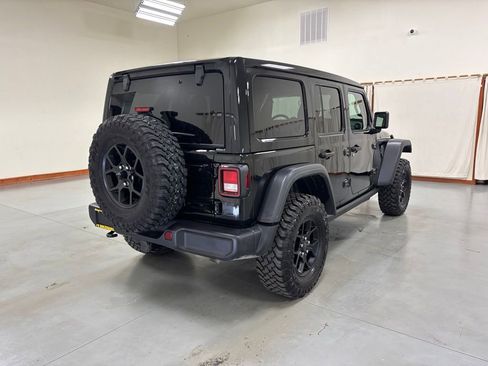 Used 2026 Jeep Wrangler Unlimited Sport AWD/4WD image 8