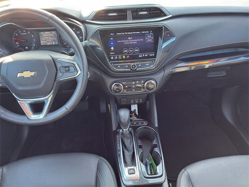 Used 2023 Chevrolet TrailBlazer ACTIV w/ Sun and Liftgate Package image 16