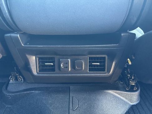 Used 2022 Chevrolet Silverado 3500 LT w/ Convenience Package image 29