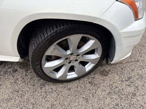 Used 2011 Mercedes-Benz GLK 350 4MATIC image 32