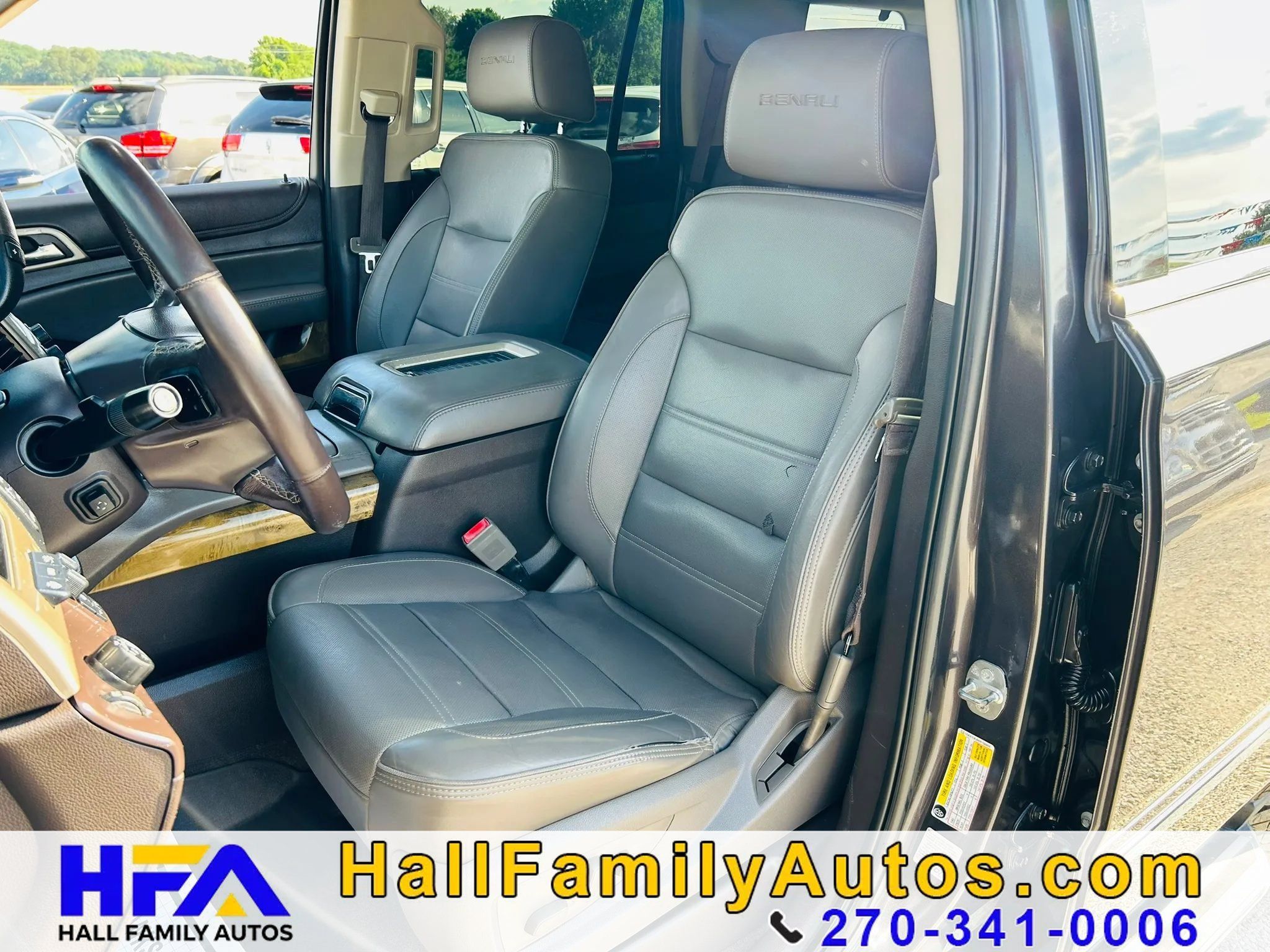 Used 2017 GMC Yukon Denali w/ Open Road Package RWD image 10