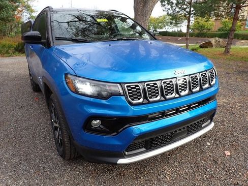 New 2026 Jeep Compass Limited image 9
