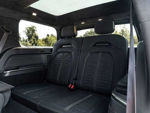 Used 2023 Rivian R1S Adventure AWD/4WD image 22