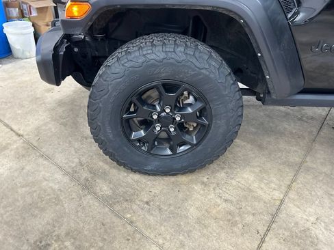 Used 2022 Jeep Wrangler Unlimited Sport AWD/4WD image 28