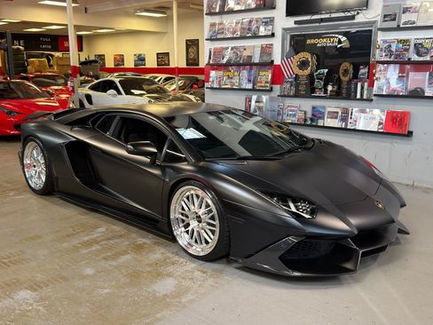 Used 2014 Lamborghini Aventador LP 720-4 50th Anniversario AWD/4WD image 6