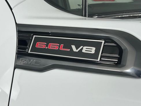 Used 2022 GMC Sierra 2500 AT4 w/ AT4 Premium Plus Package image 12