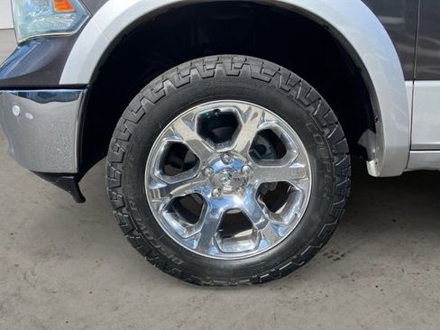 Used 2017 RAM 1500 Laramie w/ Convenience Group image 9