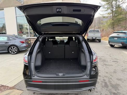 Certified 2026 Honda HR-V Sport image 32