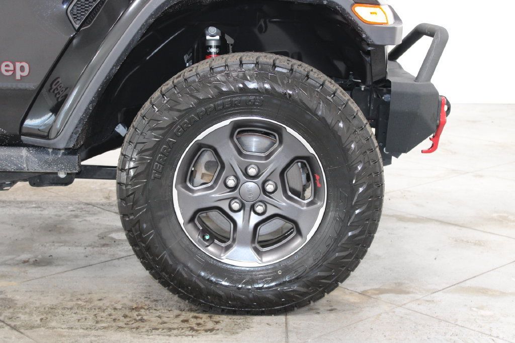 Used 2021 Jeep Gladiator Rubicon w/ Trailer Tow Package AWD/4WD image 12