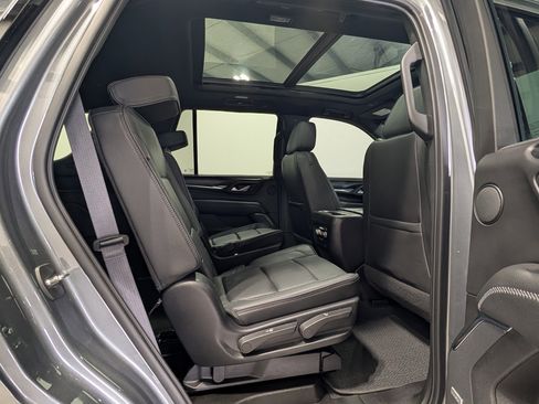 Used 2022 GMC Yukon Denali AWD/4WD image 14
