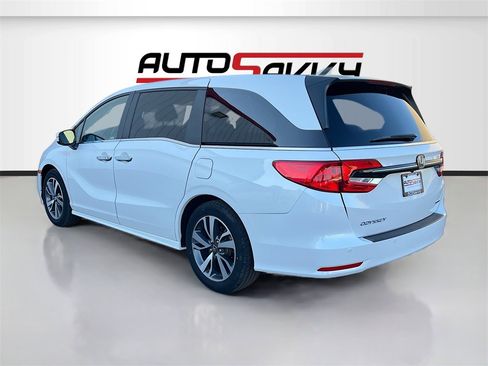 Used 2023 Honda Odyssey Touring image 5