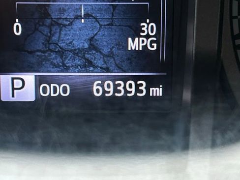 Used 2022 Toyota Tacoma TRD Off-Road w/ Black Out Package (TMS) image 16