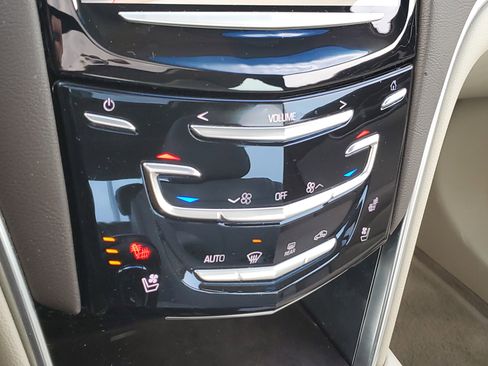 Used 2014 Cadillac XTS Luxury w/ Driver Awareness Package image 27